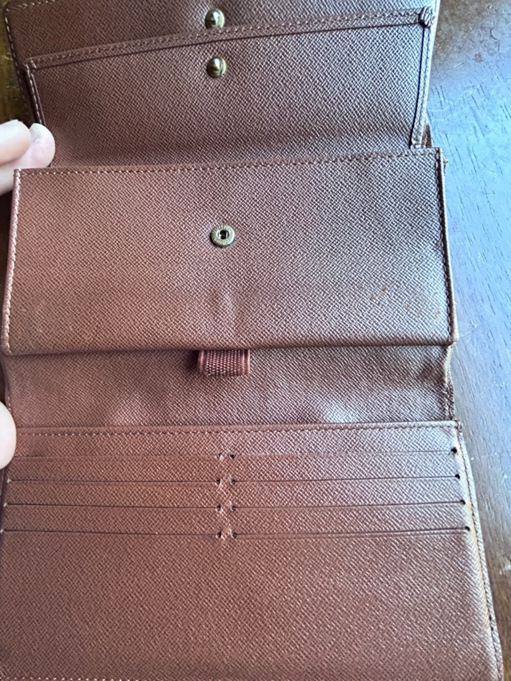 Louis Vuitton Epi Leather Long Wallet Brown Bifold Snap Made in Spain Auth LV - Picture 7 of 17